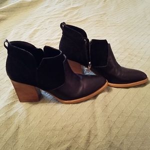 SZ Black Booties
